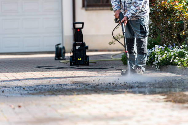 Why Choose Our Certified Pressure Washing Experts for Your Project Needs in Verandah, FL?